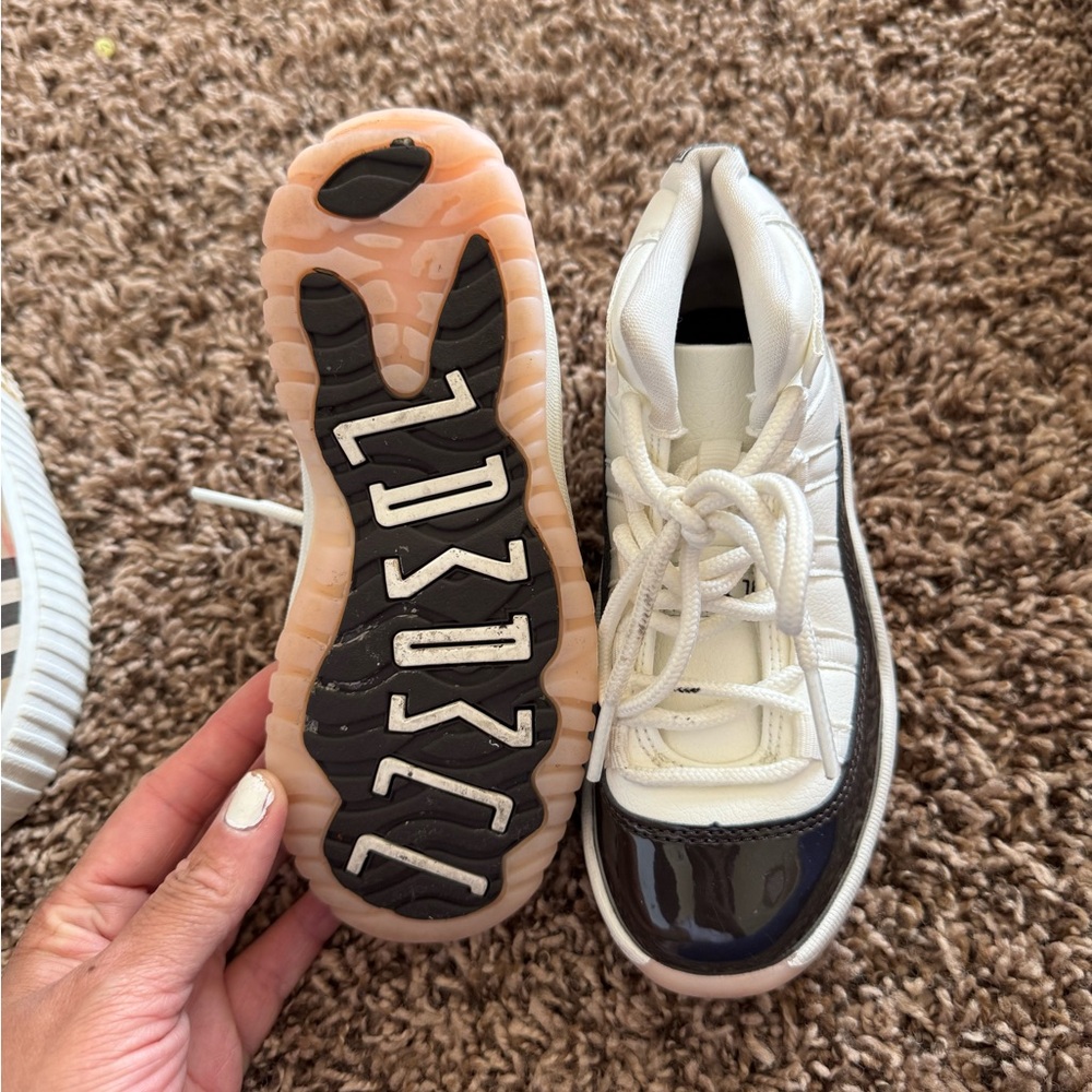 Jordan size 10 toddler wore once